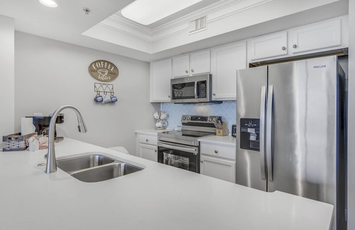 Fort Walton Beach Condo | Lazy River and Beach Fun, 1BR