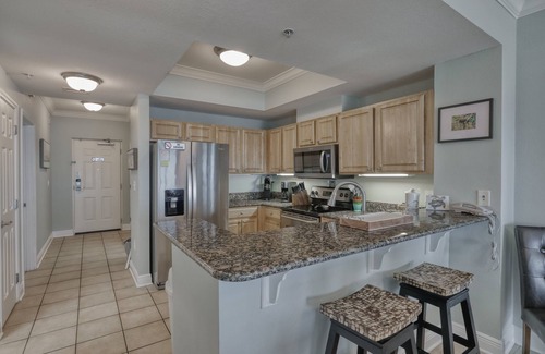 Gulf Shores Condo | Lazy River & Indoor Pool 2/2 Sleeps 8
