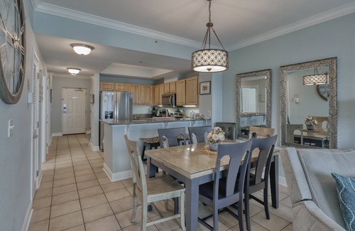 Gulf Shores Condo | Lazy River & Indoor Pool 2/2 Sleeps 8