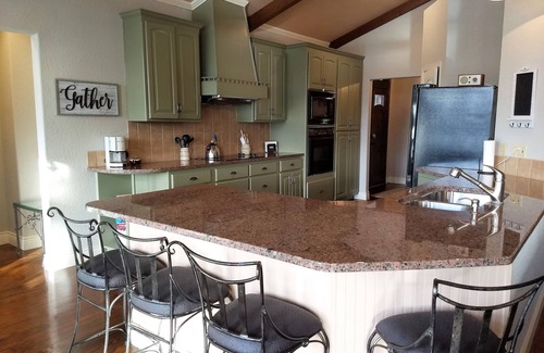 Marble Falls House | LBJ Open Water Home w/2-level Dock & Rope Swing!