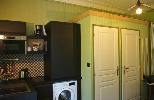 Aix-les-Bains City Center Apartment | Le 110, un grand studio 2 étoiles, pour tout faire à pied