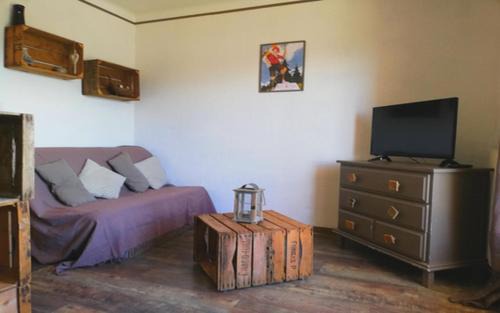 Font-Romeu-Odeillo-Via Apartment | Le 1800 - Vu sur la chaîne des Pyrénées - Plein Sud