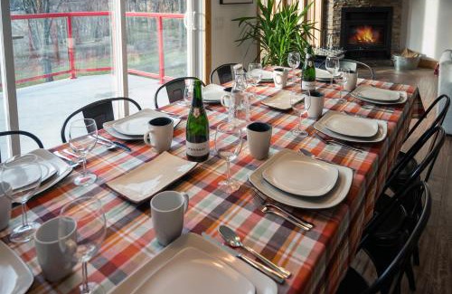 Stoneham Ski Chalet | Le 583 Stoneham CITQ#239,960