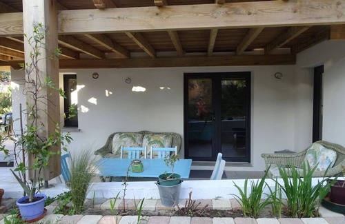 Lacanau-Ocean Apartment | Le Bananier: Apartment in a charming "typical Canaulaise" villa