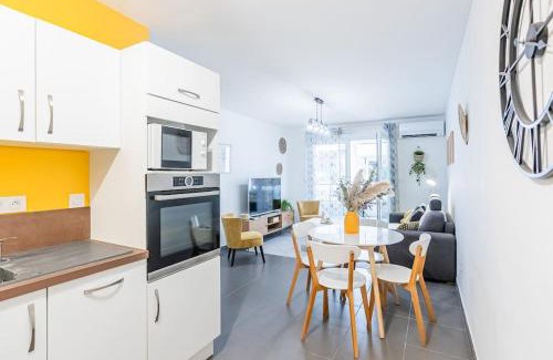 Gares Apartment | Le Barcelone, Beau T2, Clim, Terrasse,Centre ville