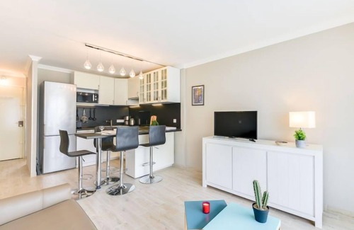 Pointe Croisette Apartment | Le Beach Garden by Interhome