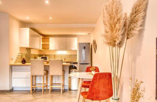Brignais Apartment | Le Bohème - Climatisé - Superbe T2 centre village