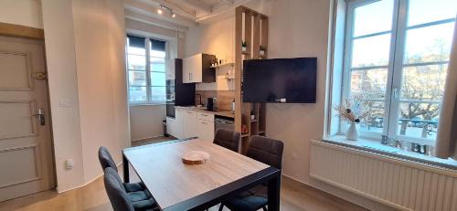 L'Arbresle Apartment | Le bouquet 6 personnes max