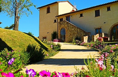 Sarteano House | LE BUCHE ESTATE VILLA RENTAL