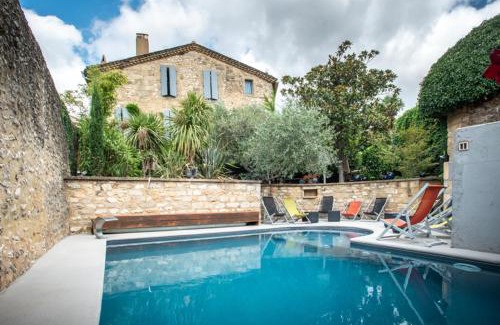 Collias Hotel | Le Castellas Hotel & SPA - TERITORIA