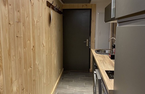 La Salle-les-Alpes Apartment | Le Cerf - Cosy, bright, WIFI, at the foot of the slopes
