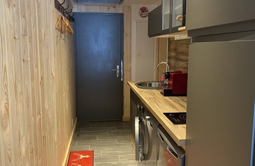 La Salle-les-Alpes Apartment | Le Cerf - Cosy, bright, WIFI, at the foot of the slopes