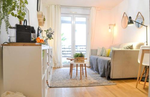 Gares Apartment | Le Charles - TERRASSE ET COEUR DE VILLE
