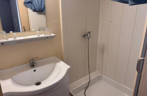 Greoux-les-Bains Hotel | Le Chemin Neuf
