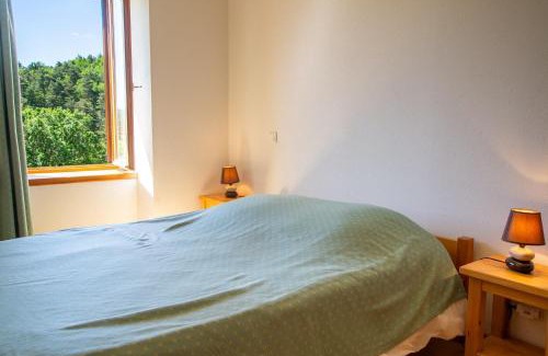 Saint-Georges-de-Levejac House | Le clos fleuri 4 personnes du couvent