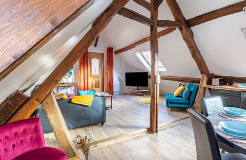 Gouvernes Apartment | Le Cobalt - Apt 15 min Disneyland