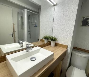 Saint-Etienne Apartment | Le Cocon - Close to Carmes metro