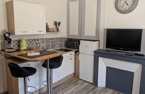 Blois Apartment | Le Cocon de Blois 1 bedroom apartment Cheverny with private terrace