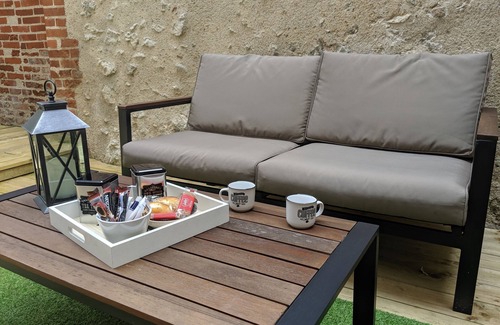 Blois Apartment | Le Cocon de Blois 1 bedroom apartment Cheverny with private terrace