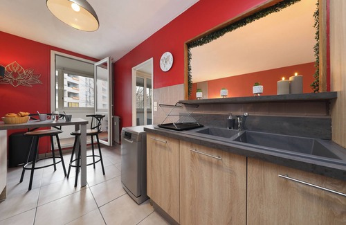 Royallieu Pompidou Apartment | Le Cocon des Pros Quiet & fully equipped