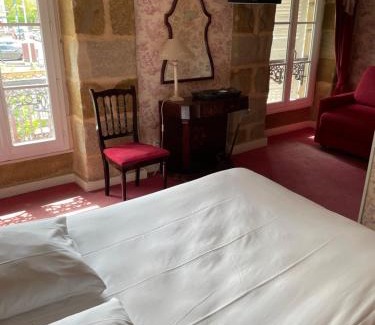 Brive-la-Gaillarde Hotel | Le Coq d'Or