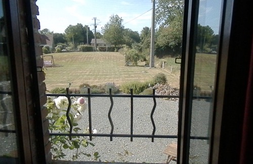 Le Guislain Cottage | Le Coquelicot-Cosy rural Gite for Families and Couples