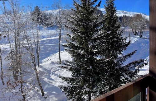 Le Corbier Apartment | Le Corbier (Les Sybelles) - 3 rooms - At the foot of the slopes - South facing.