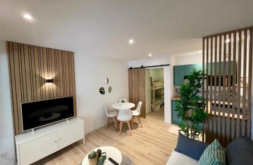 Saint-Mandrier-sur-Mer Apartment | Le Cosy Pin Rolland