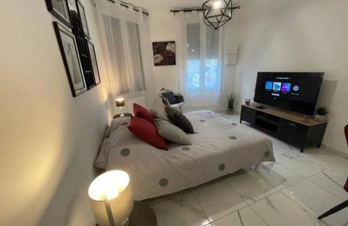 Centre Ville Apartment | Le Dolce Vita - Centre historique, proche toutes commodités, stationnement aisé, Wifi-Netflix