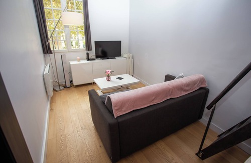 Saint-Louis Apartment | Le Duplex - Left Bank Station and Chateau