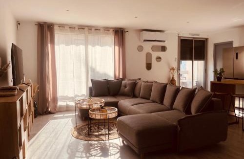 Quartier Administrations Apartment | Le Félicité appartement spacieux avec parking