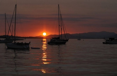 Porquerolles Boat Rental | Le Faré - Boat at quay - Porquerolles island - unusual - Var