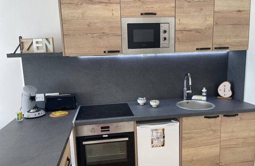 Calais City Center Apartment | Le Felix, warm apartment in Calais Nord