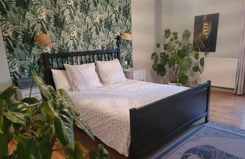 Bruniquel Bed & Breakfast | Le Flacon, créateur de moment unique Bed&Breakfast avec piscine