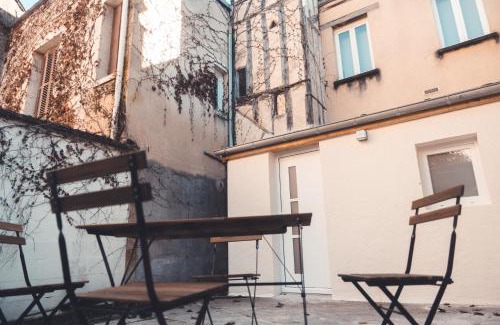 Tours Apartment | Le Friendly - Convivial & Chill