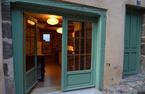 Le Puy-en-Velay Bed & Breakfast | Le gîte du Bessat