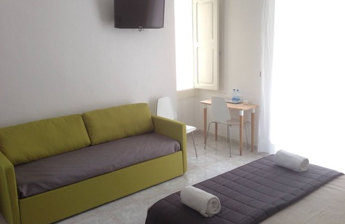 Lecce Historic Center Bed & Breakfast | Le Giravolte B&B