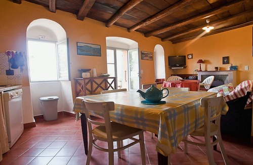 Ersa Cottage | Le gite du bout du Cap corse. Old country house renovated into a gîte.
