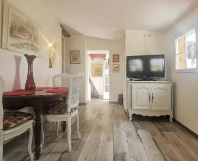Ribagnac House | Le Gite Du Pech Chabrol