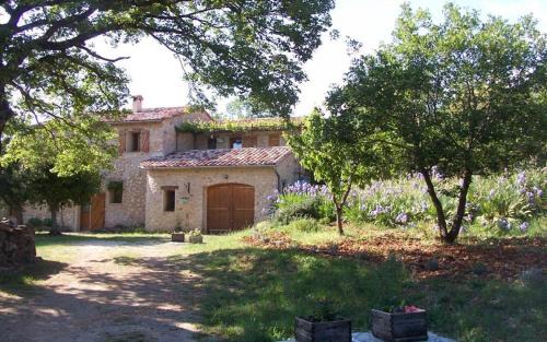 Ampus House | Le gite jaune a ampus