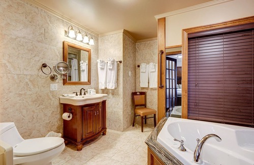 Baie Comeau Hotel | Le Grand Hôtel