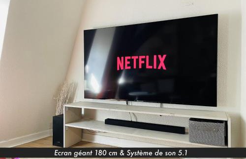 Bourges Apartment | Le Grand Mirebeau - Parking privé