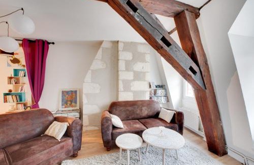 Bourges Apartment | Le Grand Mirebeau - Parking privé