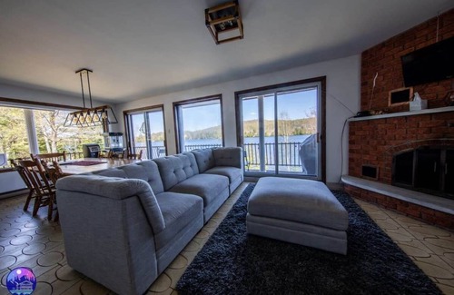Chertsey Ski Chalet | Le Harfang | spa | waterfront | dogfriendly