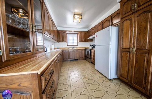 Chertsey Ski Chalet | Le Harfang | spa | waterfront | dogfriendly