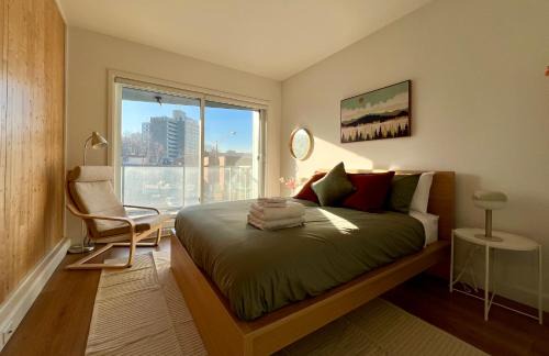 La Cite-Limoilou Apartment | Le Kaméleon 305 - Lumineux et moderne, condo au centre-ville