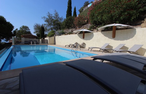 Le Lavandou Villa | Le Lavandou-Aiguebelle-sea view-heated pool-beach 300m-garage-air conditioning