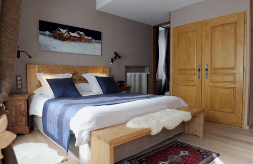 Cauterets Hotel | Le Lion d'Or