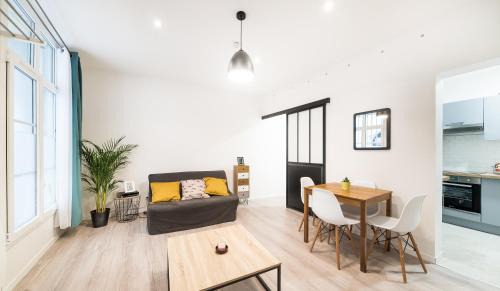 Ecusson Apartment | Le Little Soho