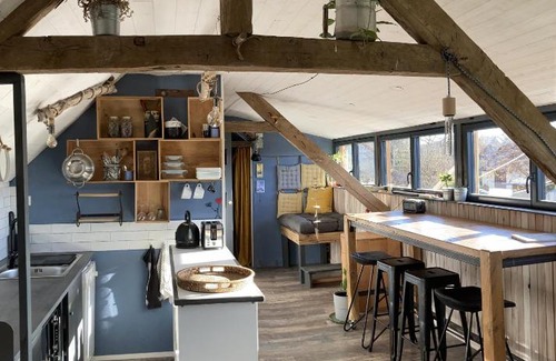 Saint-Cernin-de-Larche Apartment | Le Loft de l'auberge du Lac Noir